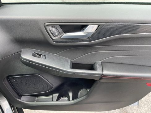 Used 2024 Ford Escape ST-Line image 19