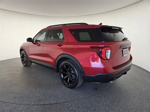 Used 2023 Ford Explorer ST-Line w/ Class IV Trailer Tow Package image 16
