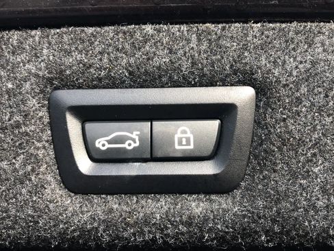 Used 2020 BMW 540i xDrive w/ Premium Package image 13