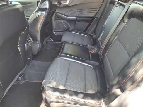 Used 2023 Ford Escape ST-Line image 10
