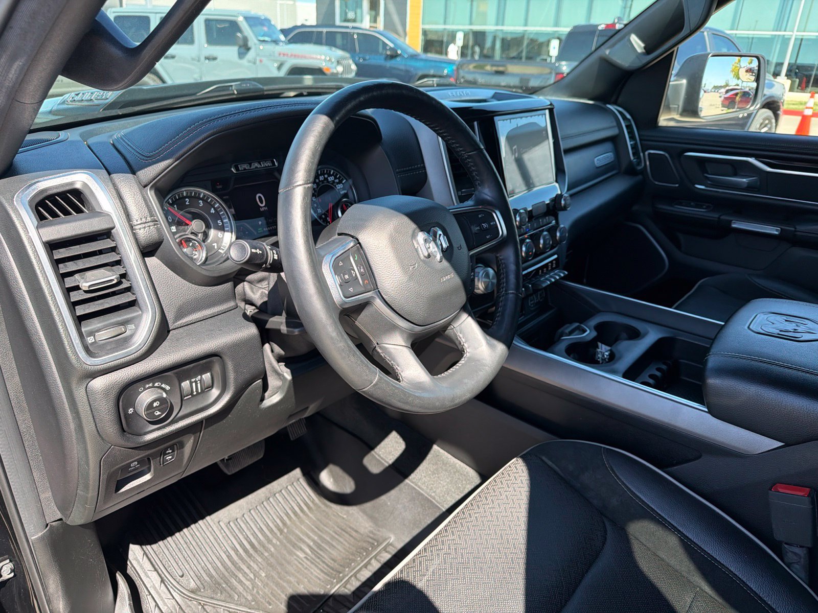 Used 2020 RAM 1500 Laramie AWD/4WD image 10