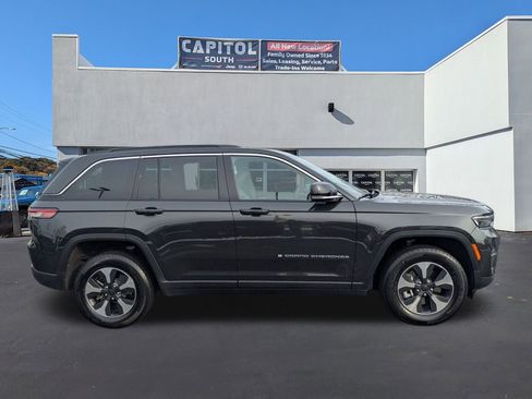 Used 2024 Jeep Grand Cherokee Limited 4xe w/ Trailer Tow Package image 2