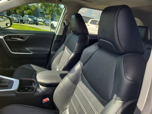 Used 2024 Toyota RAV4 Limited image 23