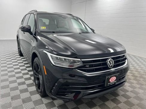 Used 2024 Volkswagen Tiguan SE R-Line AWD/4WD image 1