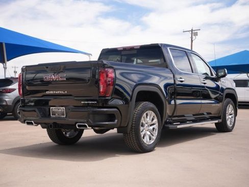 New 2025 GMC Sierra 1500 Denali w/ Technology Package image 4