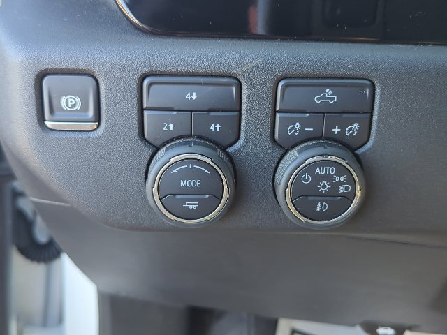Used 2025 Chevrolet Silverado 2500 LT w/ Convenience Package AWD/4WD image 40