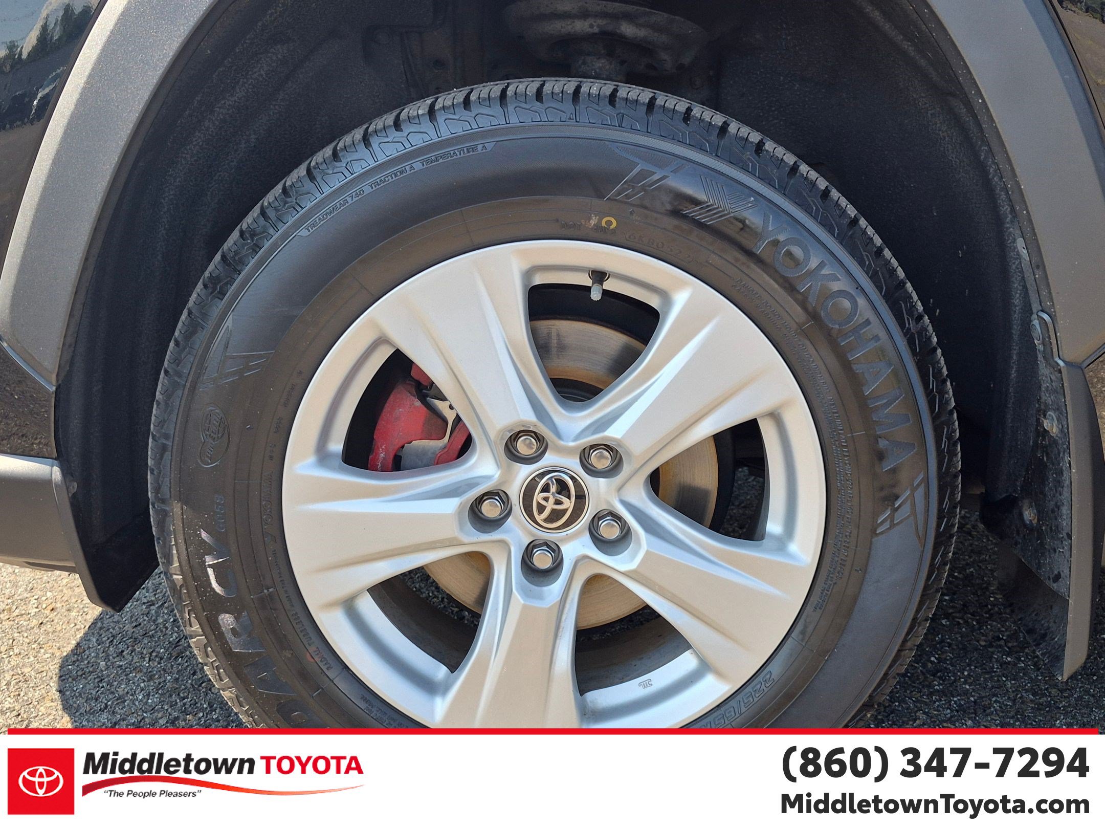 Used 2021 Toyota RAV4 XLE w/ Convenience Package AWD/4WD image 9