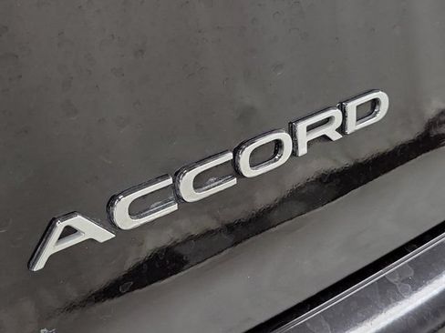 Used 2023 Honda Accord Sport image 9