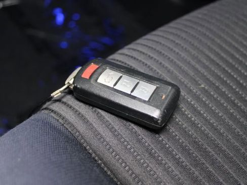 Used 2014 Mitsubishi Lancer ES image 12