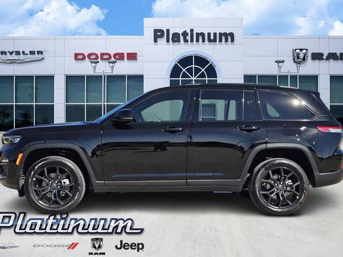 New 2025 Jeep Grand Cherokee Limited image 3