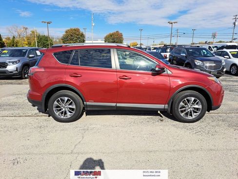 Used 2018 Toyota RAV4 XLE image 25