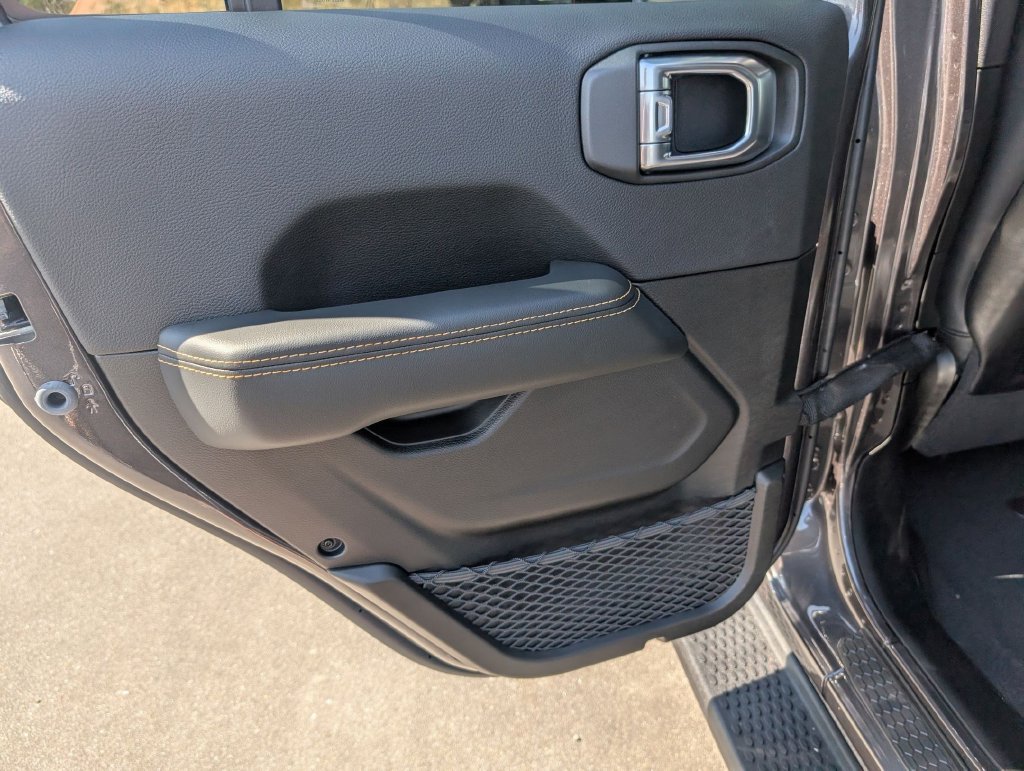 New 2026 Jeep Wrangler Unlimited Sahara AWD/4WD image 25