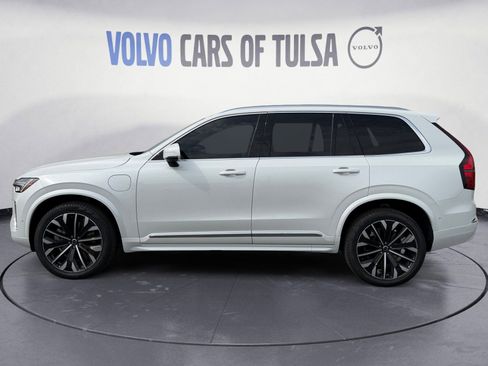 New 2026 Volvo XC90 T8 Plus AWD/4WD image 2