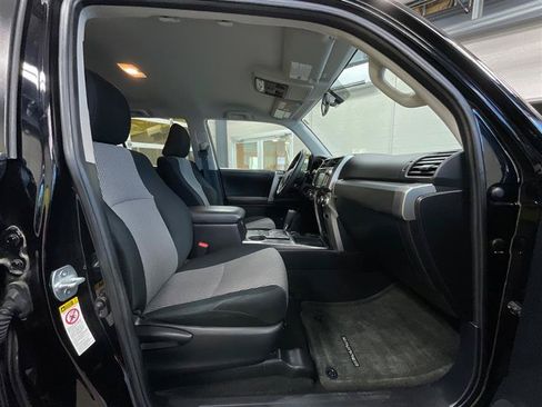 Used 2015 Toyota 4Runner SR5 RWD image 29
