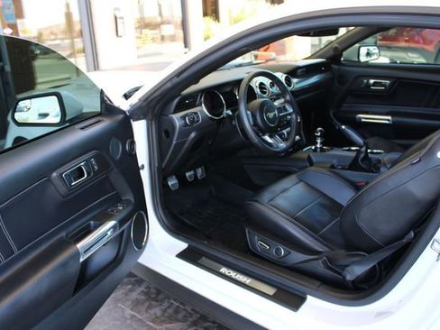 Used 2017 Ford Mustang GT Premium w/ GT Performance Package RWD image 13