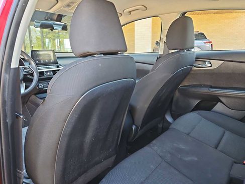 Used 2021 Kia Forte LXS image 19