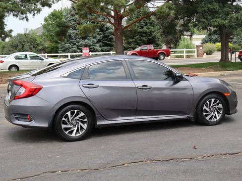 Used 2016 Honda Civic EX image 4