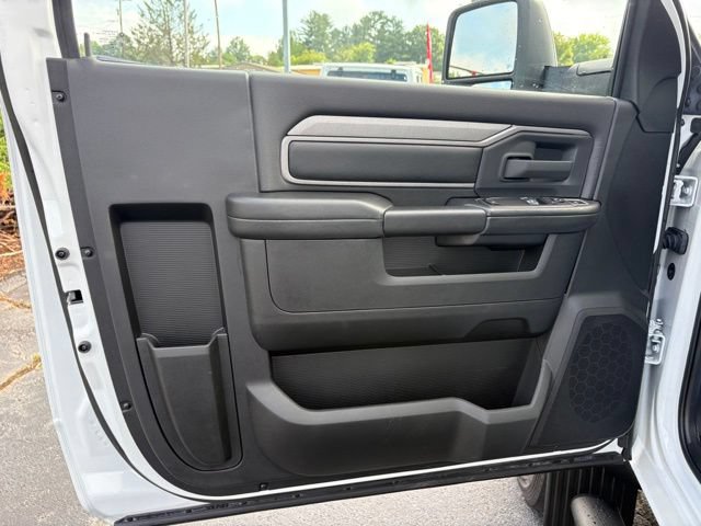 Used 2024 RAM 5500 Tradesman AWD/4WD image 22