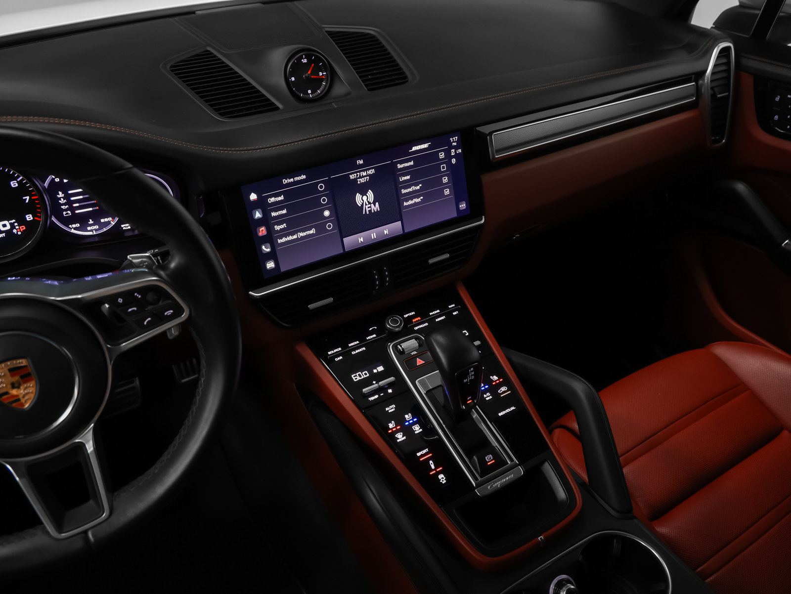 Certified 2023 Porsche Cayenne S Platinum AWD/4WD image 30