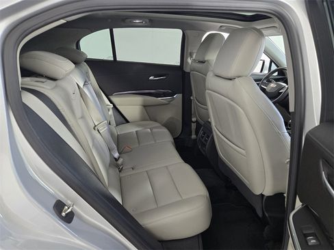 Used 2021 Cadillac XT4 Luxury image 14