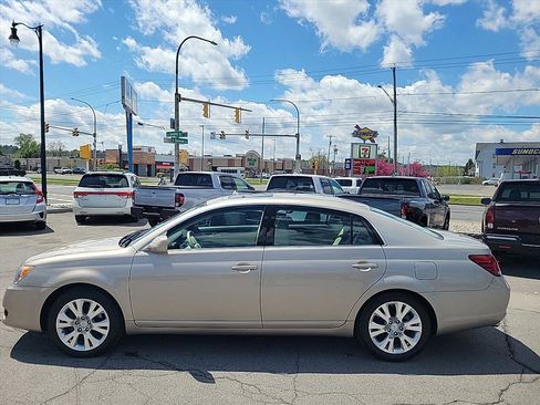 Used 2008 Toyota Avalon Limited FWD image 2