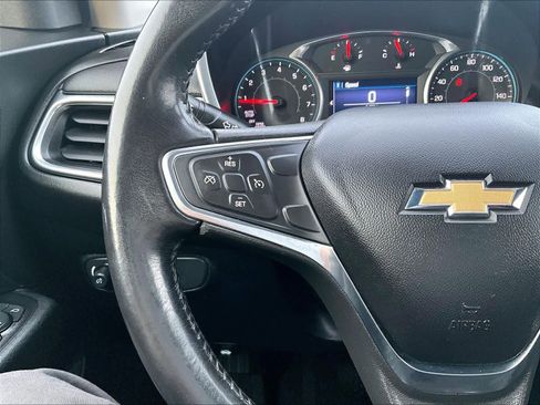 Used 2019 Chevrolet Equinox LT image 23