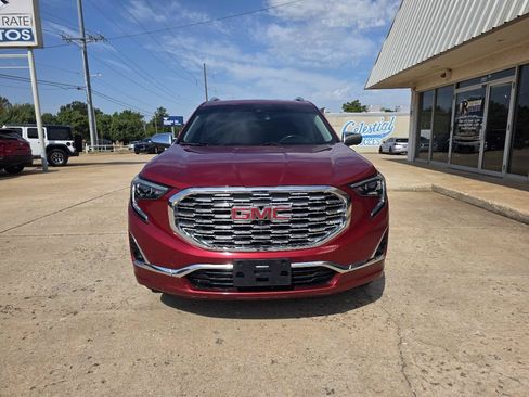 Used 2019 GMC Terrain Denali w/ Advanced Safety Package AWD/4WD image 2