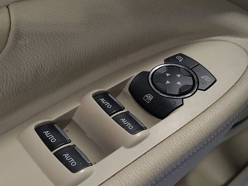 Used 2018 Lincoln MKT AWD w/ Technology Package image 27