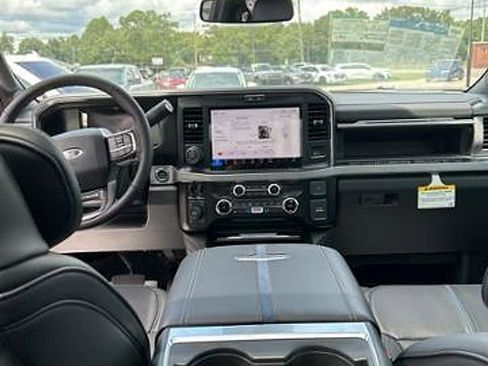 New 2025 Ford F250 Platinum image 36