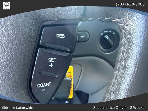 Used 2005 Ford Expedition XLT AWD/4WD image 26