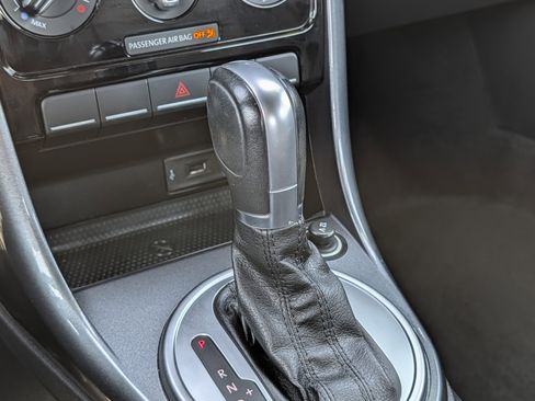 Used 2018 Volkswagen Beetle 2.0T S image 26