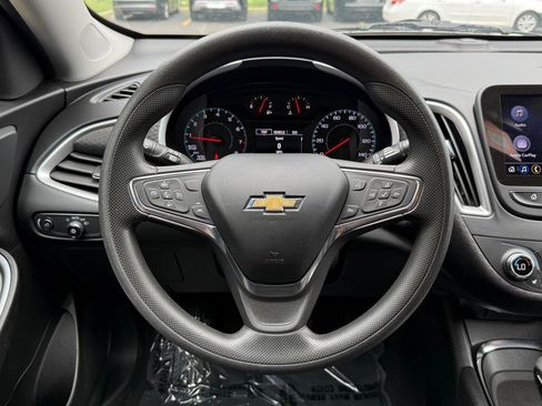 Used 2023 Chevrolet Malibu LT FWD image 13