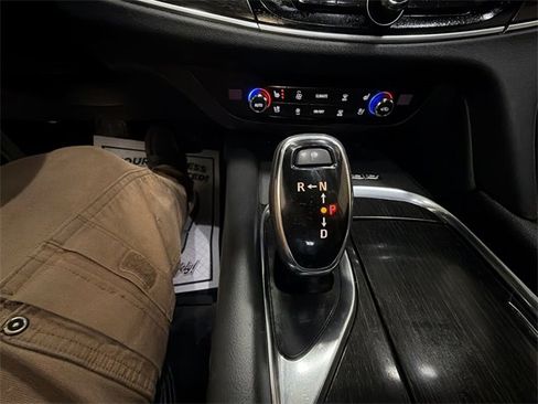 Certified 2019 Buick Enclave Avenir image 20