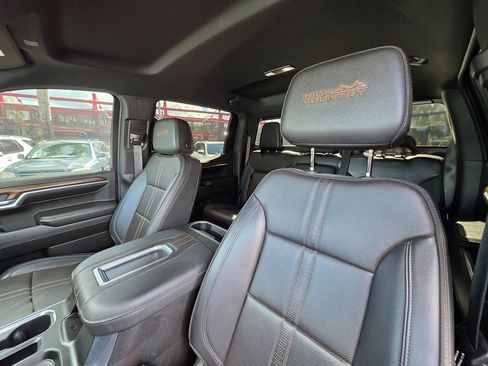 Used 2022 Chevrolet Silverado 1500 High Country image 22