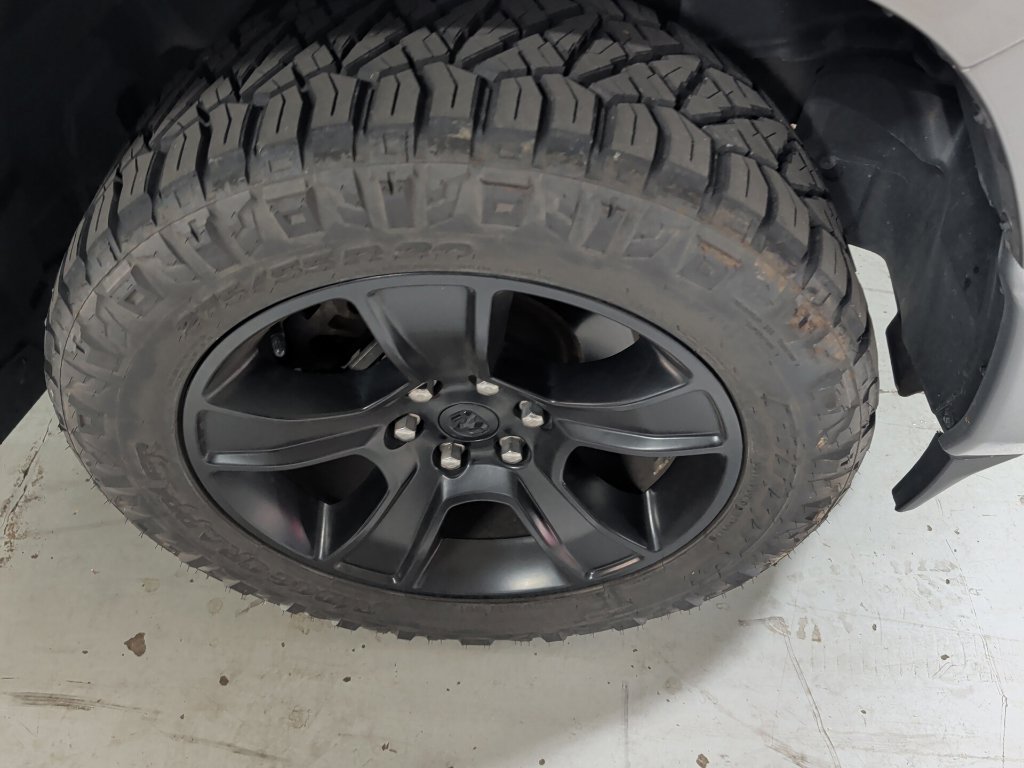Used 2021 RAM 1500 Big Horn AWD/4WD image 3