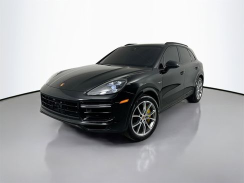 Certified 2023 Porsche Cayenne Turbo S image 1