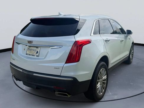 Used 2018 Cadillac XT5 Luxury w/ Driver Awareness Package FWD image 5