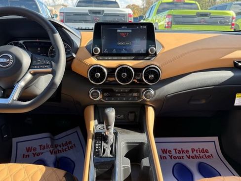 New 2025 Nissan Sentra SV w/ SV Premium Package image 24