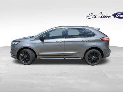 Used 2022 Ford Edge SE w/ Black Appearance Package AWD/4WD image 8