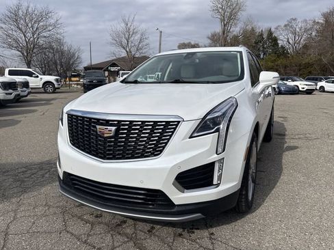 Used 2024 Cadillac XT5 Premium Luxury w/ LPO, Floor Liner Package image 10