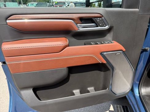 New 2026 GMC Sierra 2500 Denali Ultimate AWD/4WD image 16