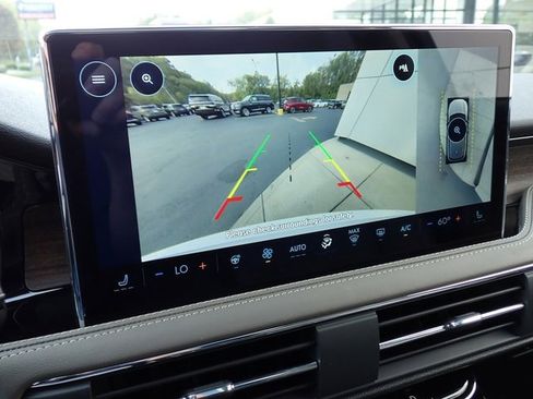 New 2025 Lincoln Corsair Reserve w/ Jet Appearance Package image 25