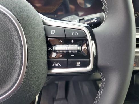 New 2025 Kia Sorento S image 12