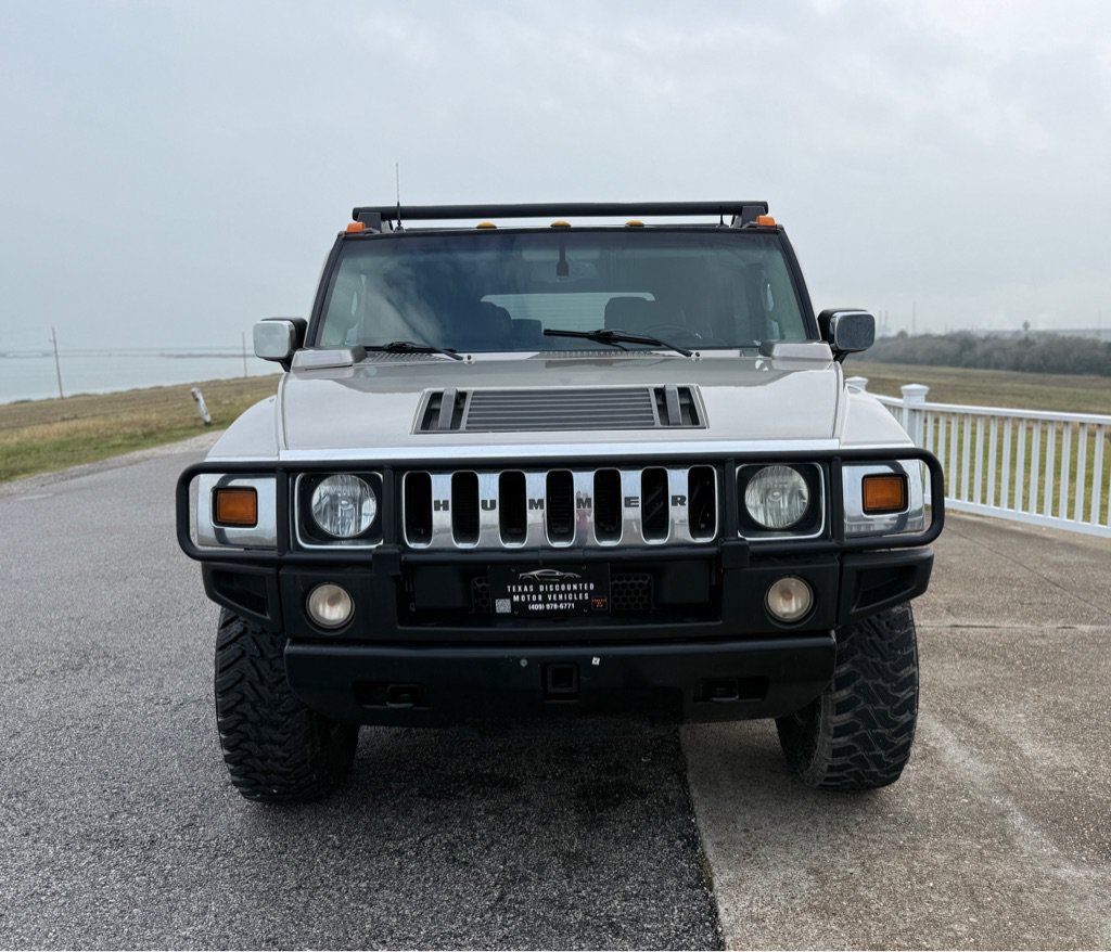 Used 2003 HUMMER H2 w/ Preferred Equipment Group AWD/4WD image 2