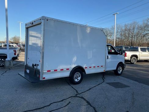 Used 2022 GMC Savana 3500 w/ Power Convenience Package image 22