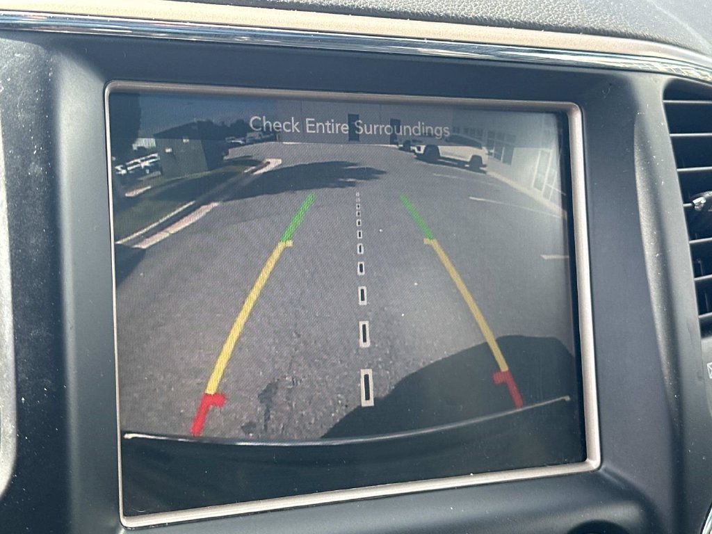 Used 2015 Jeep Grand Cherokee Overland AWD/4WD image 19