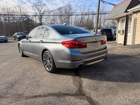 Used 2017 BMW 530i xDrive w/ Premium Package image 5