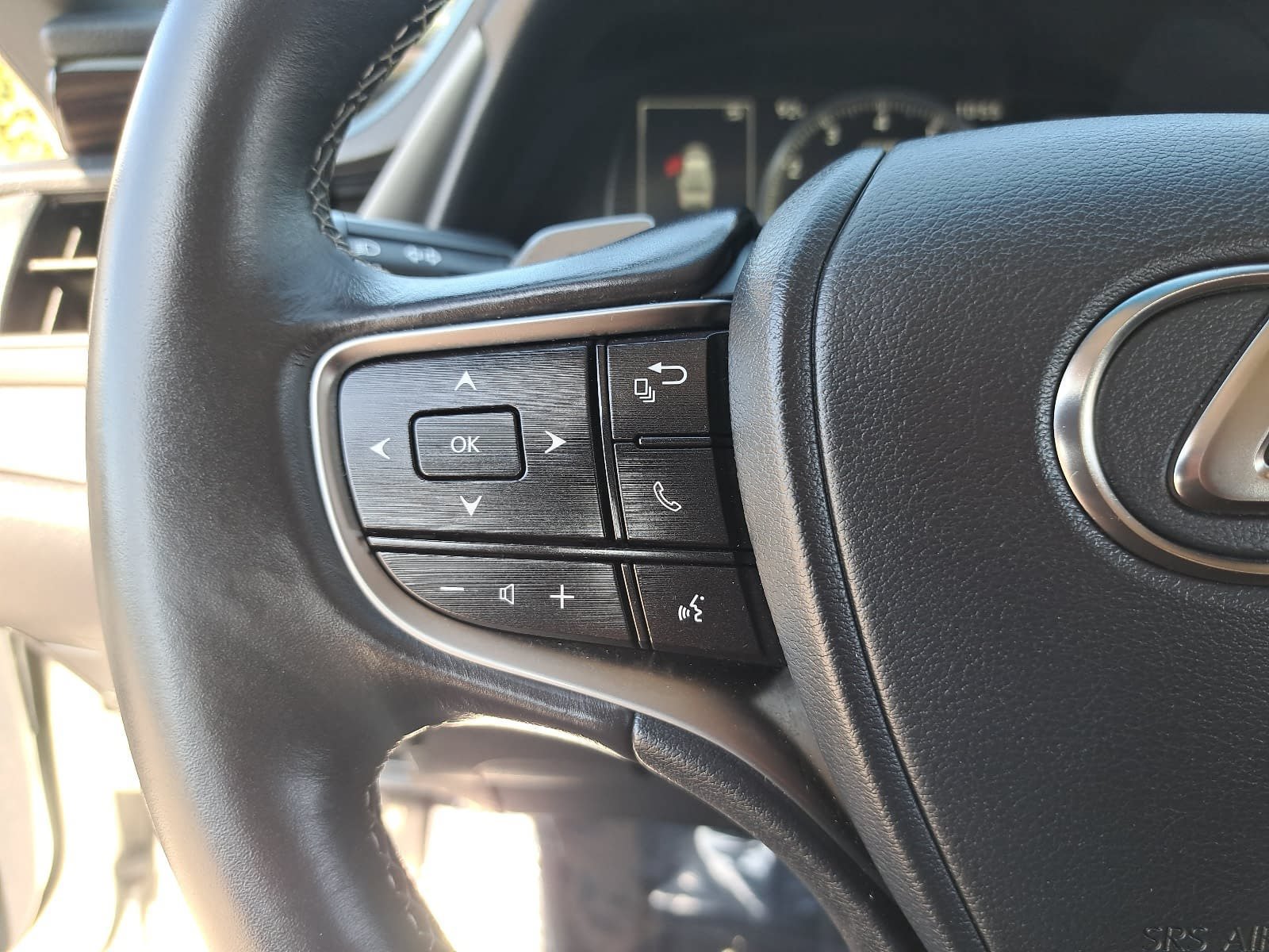 Used 2019 Lexus ES 350 w/ Premium Package FWD image 17
