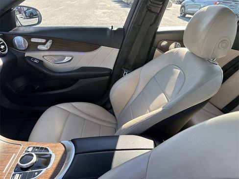 Used 2020 Mercedes-Benz C 300 4MATIC Sedan image 34