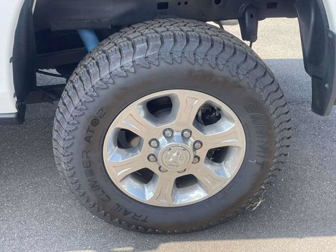 Used 2024 RAM 2500 Big Horn w/ Off Road Package AWD/4WD image 9